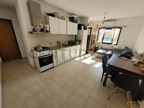 Departamento de 1 dormitorio en Venta en Los Hornos