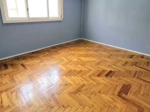 Monoambiente en Venta, Caballito, Piso 8°, Lateral, Sol y Vista Abiertas