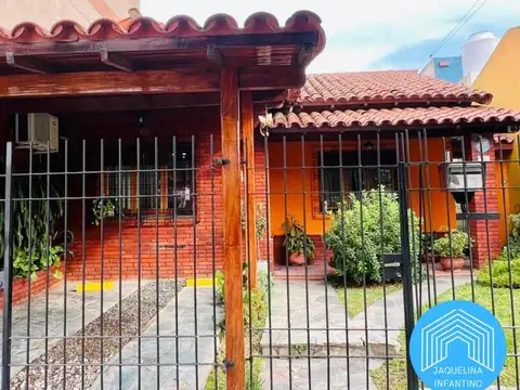 Casa 4 Ambientes + Depto 2 Ambientes - Ramos Mejía