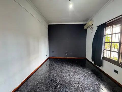 Venta Casa 3 Ambientes apto crédito  con parque pileta en Adrogue