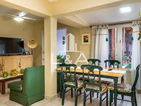 Casa 4 ambientes con 3 baños