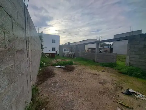 VENTA LOTE EN BARRIO LA FIACA  EN MORENO