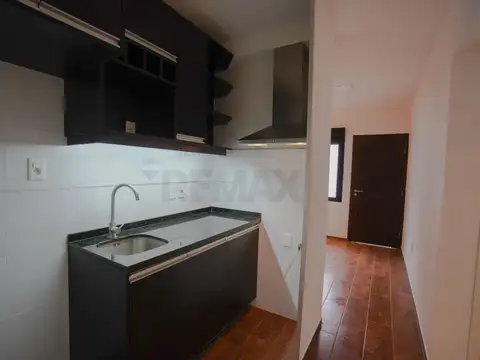 Vendo casa 2 dormitorios reciclada a nuevo Prado