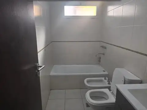 Casa en Alquiler de 3 dormitorios