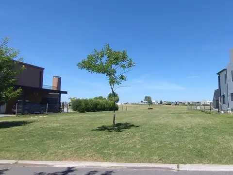 Lote en Venta, 900m2, en Barrio Golf, el Cantón, Escobar, GBA Norte