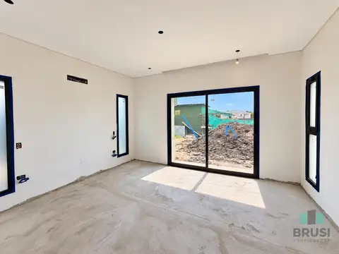 CASA EN VENTA A ESTRENAR EN HORIZONTES AL SUR - 4 AMBIENTES