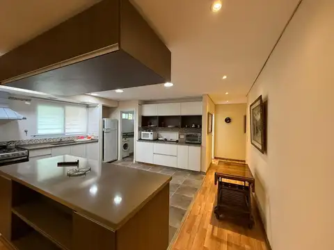 Casa en Alquiler en Tigre, Pacheco, SIN EXPENSAS 