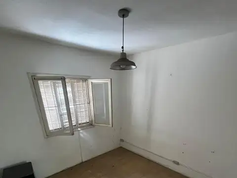 Depto Tipo Casa en Venta en Plaza Mitre, USD 80.000