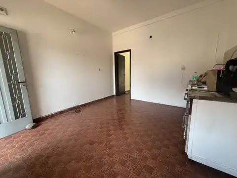 Av. Rosas Castillo 2700