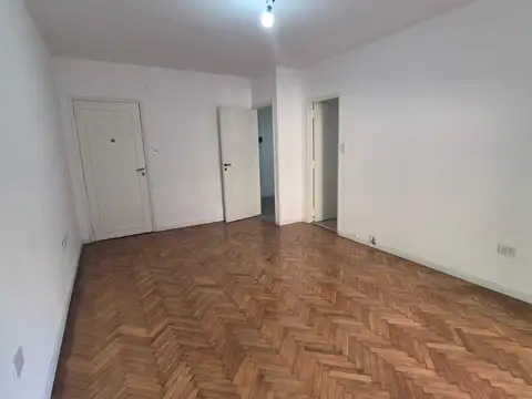 Departamento 6 ambientes con 1 baño