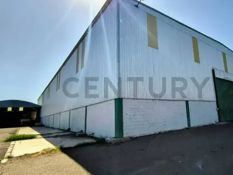 Venta de Galpón grande en Guaymallén