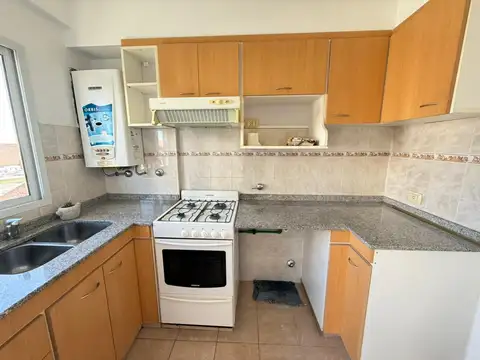 Departamento en Alquiler en Abasto, $ 480.000