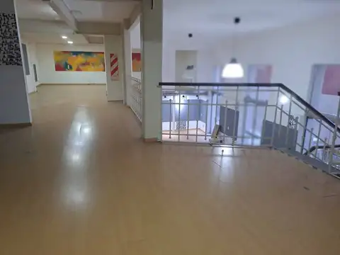 VENTA EXCLUSIVO LOCAL COMERCIAL/VIVIENDA - RETIRO