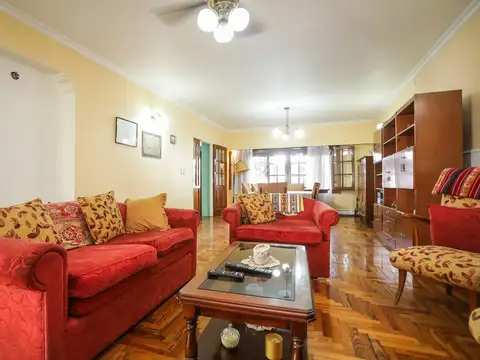 Casa Chalet  en Venta en Villa Devoto, Capital Federal, Buenos Aires