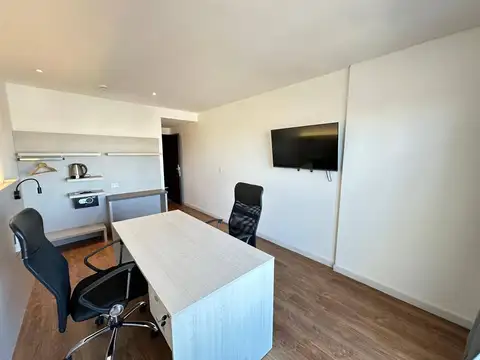 Oficina en Alquiler en Alberdi, $ 420.000