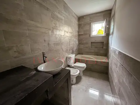 DEPARMENTO EN VENTA A ESTRENAR EN PINAMAR - JASON PARK II - 1RO A