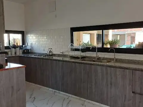 Casa en Venta en Ingeniero Maschwitz, USD 179.000