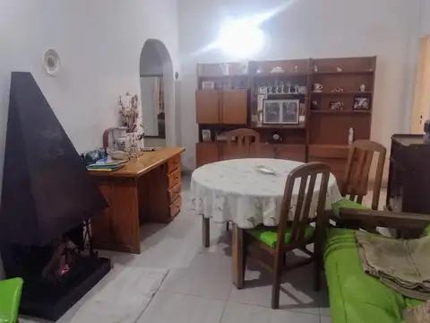 Depto Tipo Casa en Alquiler de 3 ambientes