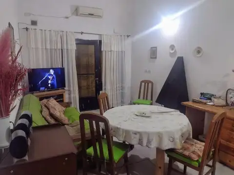 Depto Tipo Casa en Alquiler de 2 dormitorios