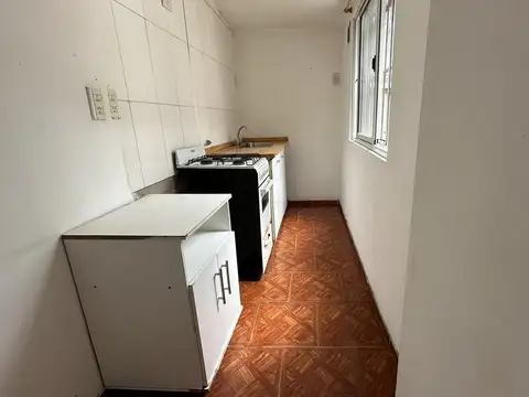 PH 2 ambientes con patio - Castelar Norte