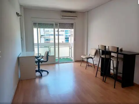 DEPARTAMENTO CONTRAFRENTE LUMINOSO 30M2 BALCON AV. CORDOBA Y MONTEVIDEO