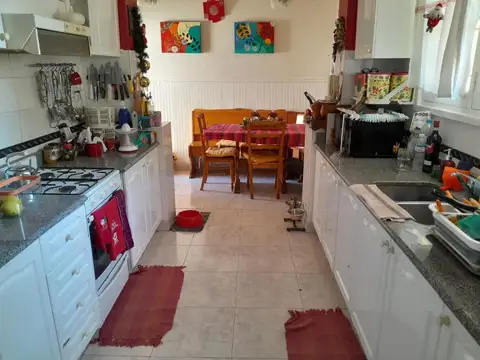 Casa 4 ambientes con 1 baño