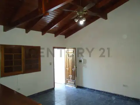 Maestro Vidal 1800, Piso 0