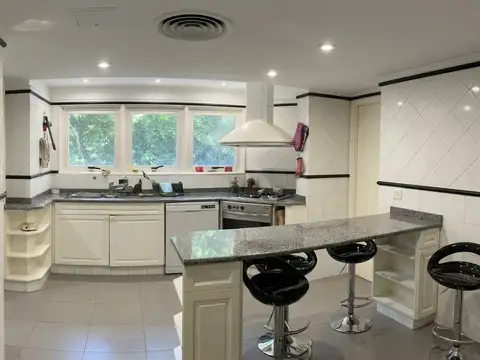 Departamento en Venta de 4 dormitorios