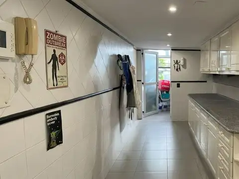Departamento 6 ambientes con 4 baños