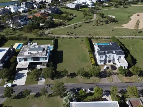 VENTA LOTE Barrio El Golf - NORDELTA - con vista al golf