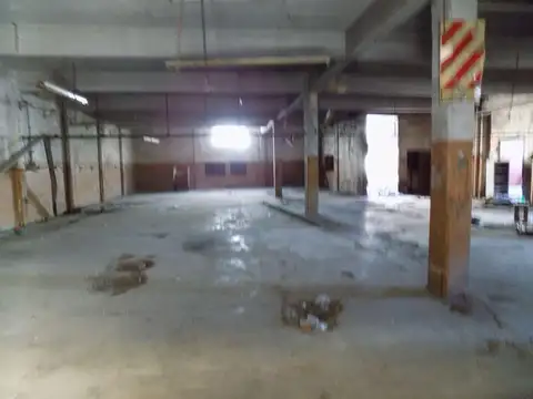 Nave Industrial en  caseros