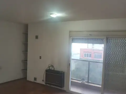 Departamento en Alquiler en Monserrat, $ 550.000