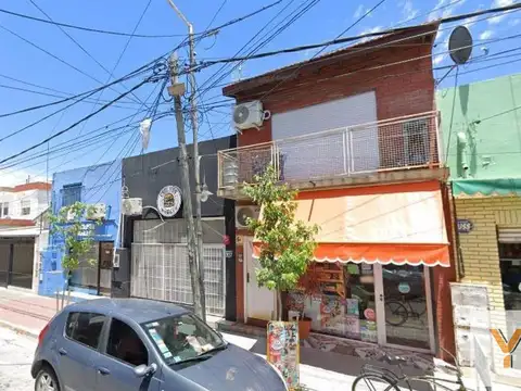 Besares e/ Avenida Nicolás Avellaneda y Quintana