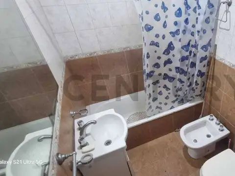 VENTA CASA 4 AMBIENTES FLORENCIO VARELA