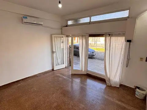 Local y/o Oficina céntrica