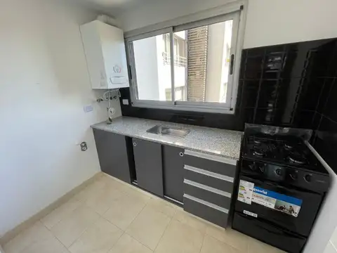 Leandro Nicéforo Alem 800, Piso 1