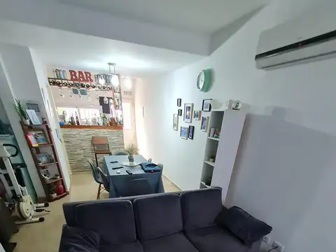 Depto Tipo Casa 3 ambientes con 2 baños