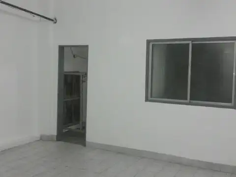 Galpon en Venta en Moron, USD 400.000