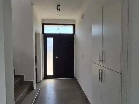 Casa en Alquiler en El Canton - Norte, USD 1.900