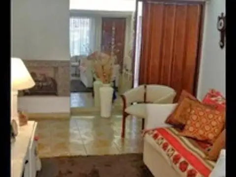 Casa en Venta en Haedo, USD 250.000