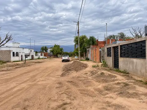 Se vende lote semicerrado