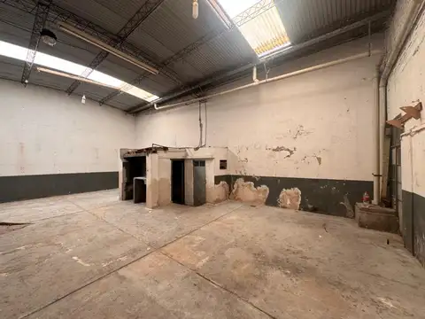 GALPÓN CON RENTA A LA VENTA