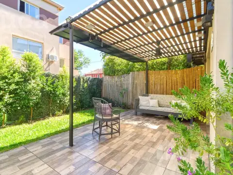 Casa en venta 3 dormitorios, jardín y cochera en Barrio Cerrado Los Fresnos San Fernando