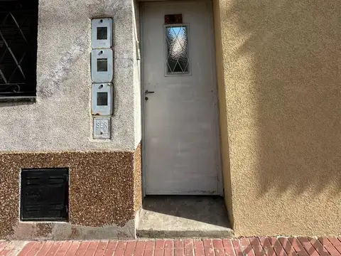 Depto Tipo Casa en Venta 40 años