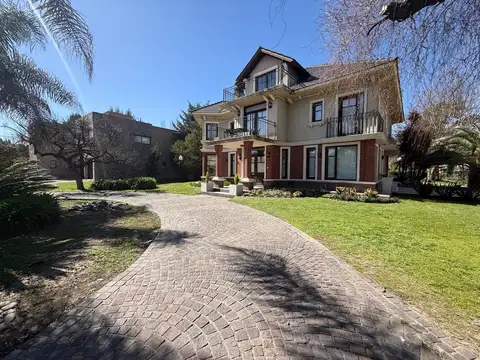 Casa en Venta de 7 dormitorios