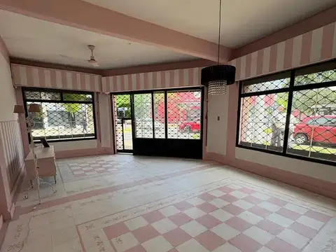 Local en Ituzaingo a la venta