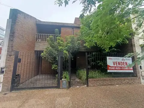 Casa 6 ambientes con 2 baños