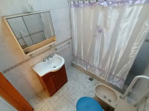 CASA 3 AMBIENTES C/GARAGE, QUINCHO y FONDO QUILMES