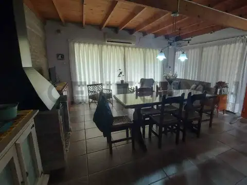 Casa en Alquiler en Villa Elisa, $ 850.000