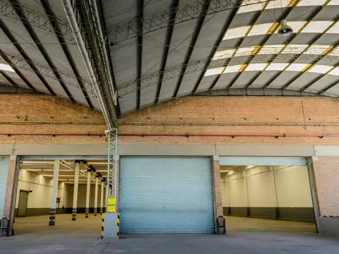 Alquiler Depósito industrial y/o logistico 4927m2 en predio multiclientes